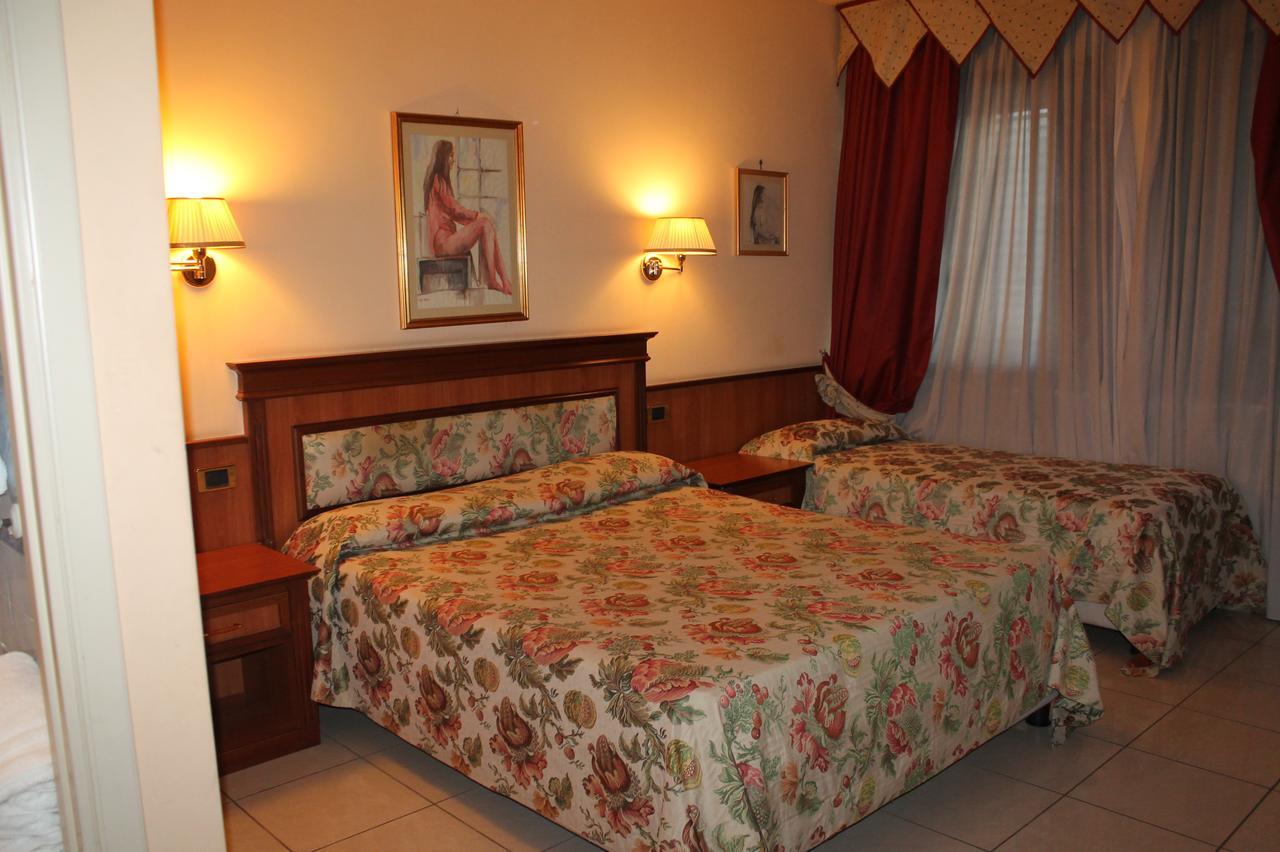 Hotel Malaga Avellino Zewnętrze zdjęcie