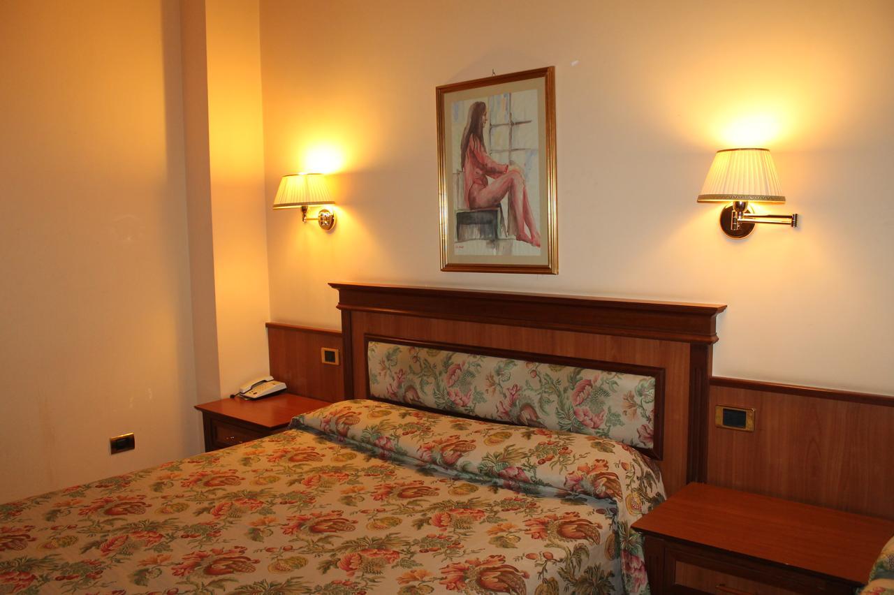 Hotel Malaga Avellino Zewnętrze zdjęcie