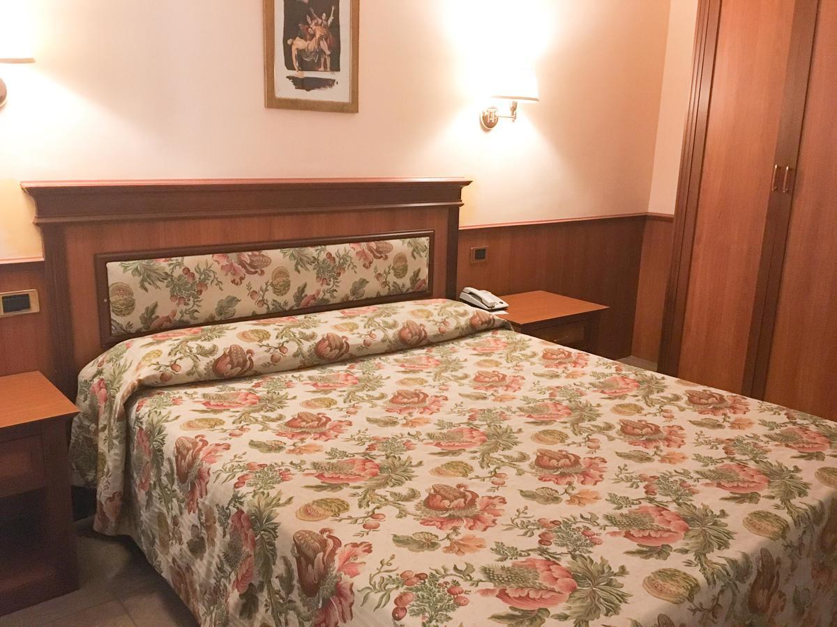 Hotel Malaga Avellino Zewnętrze zdjęcie