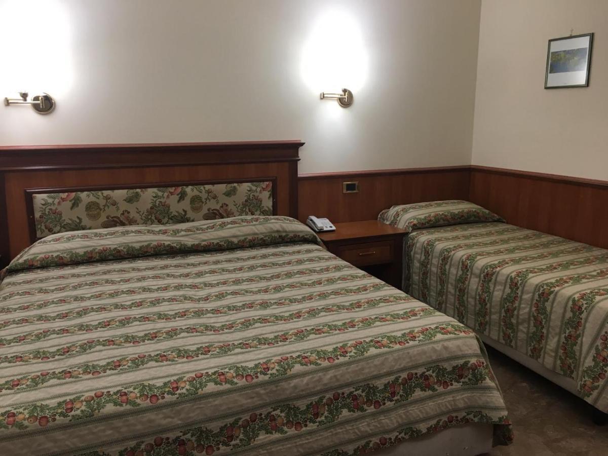 Hotel Malaga Avellino Zewnętrze zdjęcie